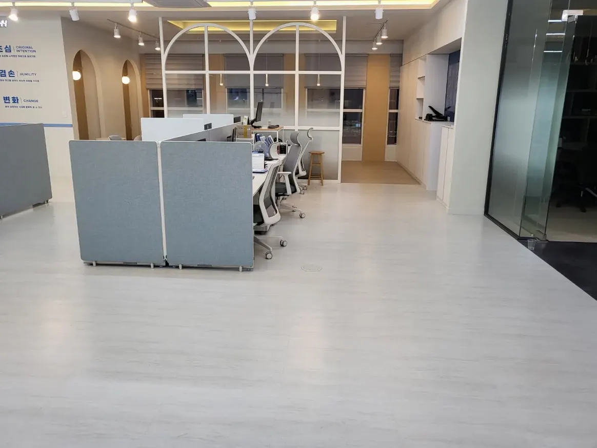 울진군 근남면 사업장 복도·대기 동선 야간 위생청소 사례 - 행진크린