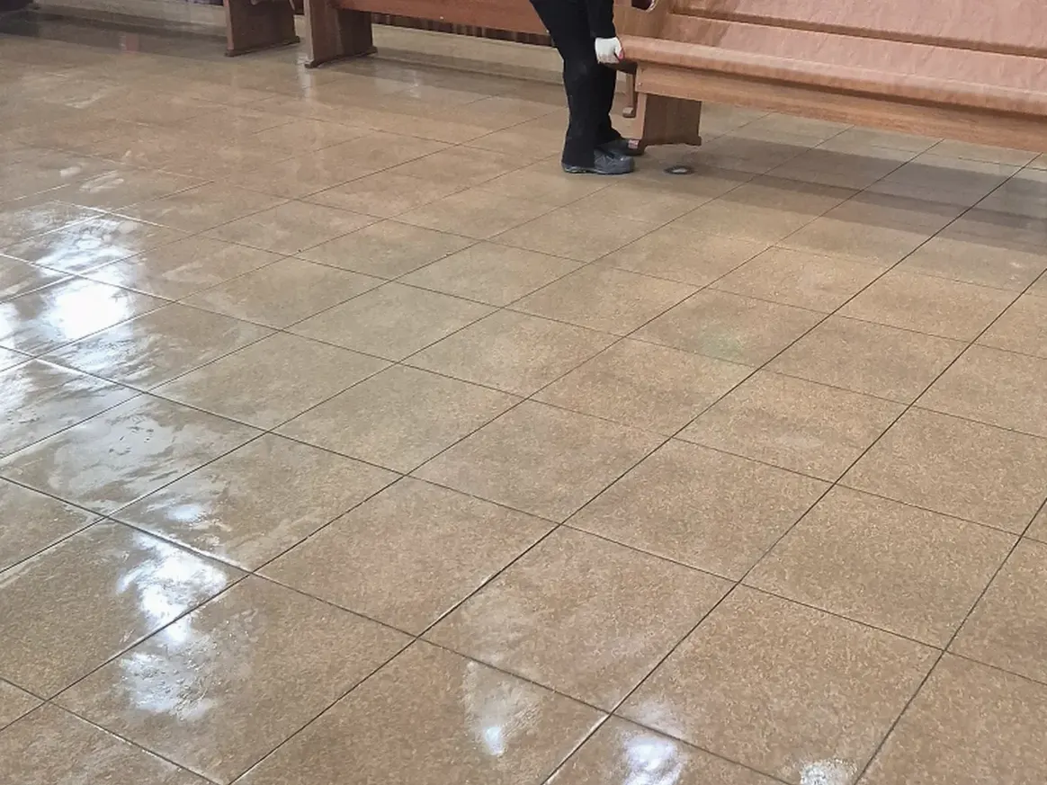 칠곡군 동명면 예배당 방송실 장비 주변 정밀 위생청소 사례 - 행진크린