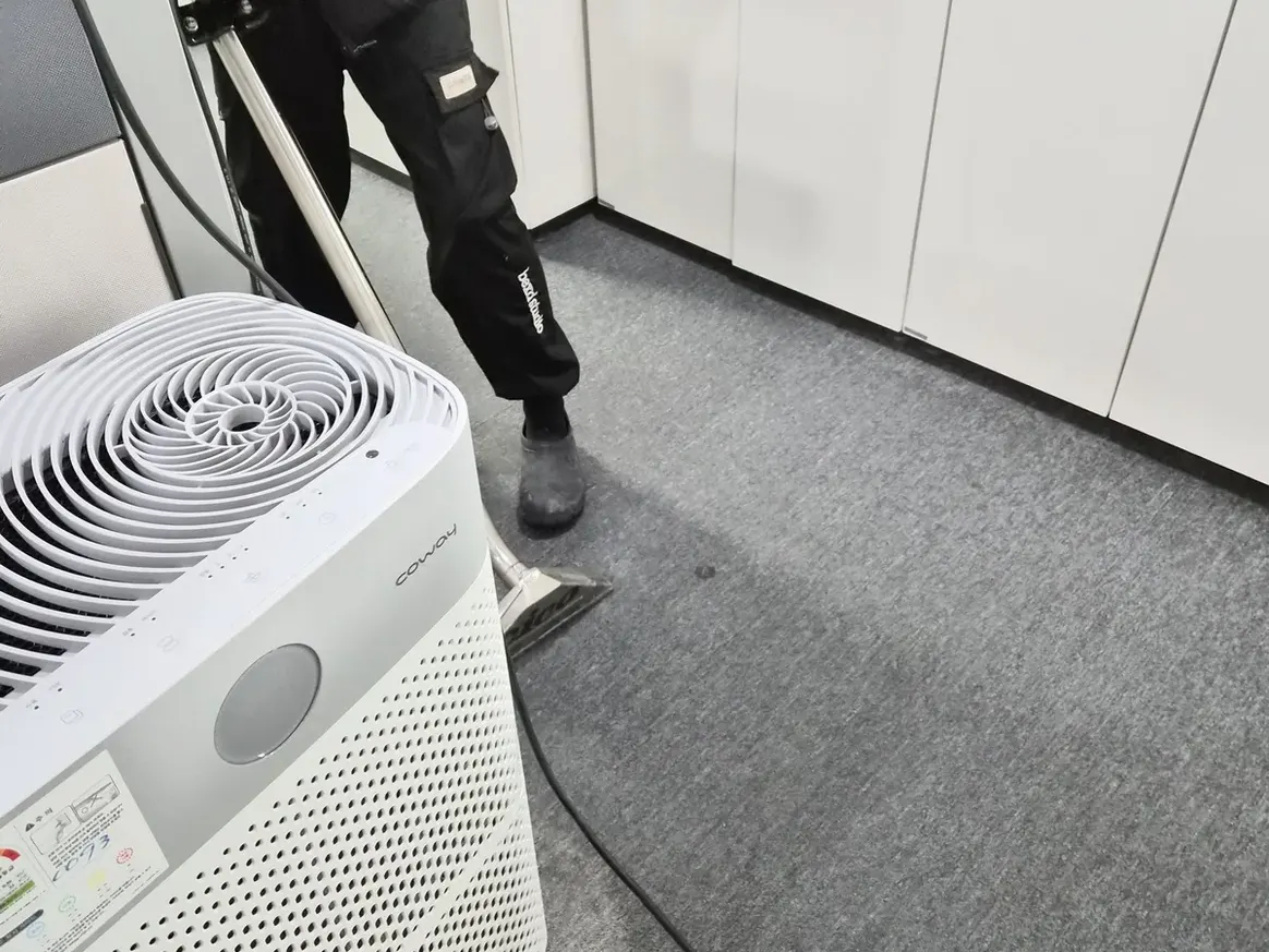 울진군 온정면 사업장 로비·복도 카페트 바닥 위생청소 사례 - 행진크린