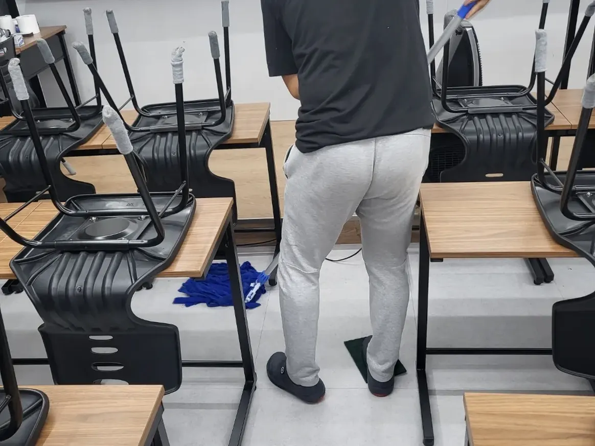 김천시 성내동 스터디카페 운영실·미팅룸 위생청소 사례 - 행진크린